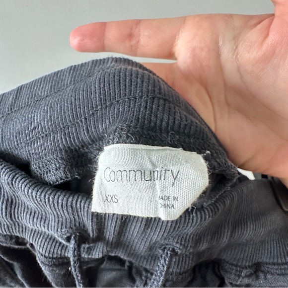 Aritzia Community Cargo Pants - Picture 3 of 3